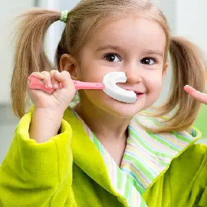 CEPILLO U PEQUEÑO NIÑOS