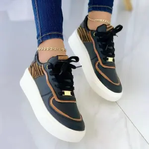 Tenis animal print