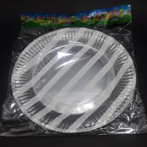 PLATO CARTON RAYAS  PLATEADO 18CM X 10