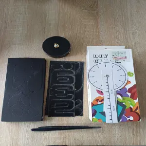 RELOJ 3D 50X50 CM COLOR NEGRO