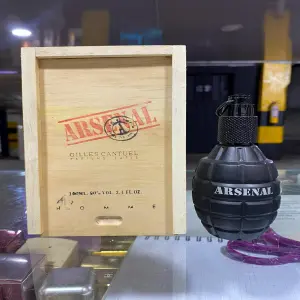 Z Arsenal Negra