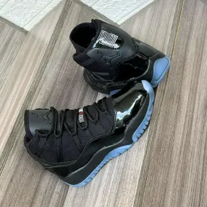 BOTA RETRO 11