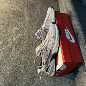 Nike V2K Run
