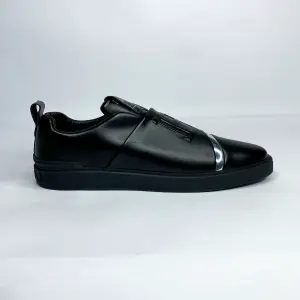 MAIN PARIS NEGRA 983