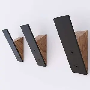 porta cascos en madera