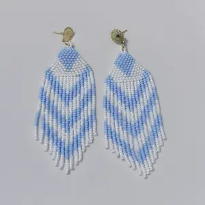 aretas tejidas largas en azul y blanco
