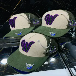 W Merch SPECIAL 4:20 (1.1)