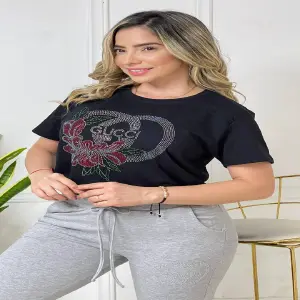 Conjunto Gucci Flores: Elegancia y Estilo Inigualable - Conjunto Gucci Flores
