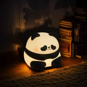 lampara de silicona panda sentado feliz