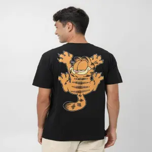 Camiseta Garfield por atrás