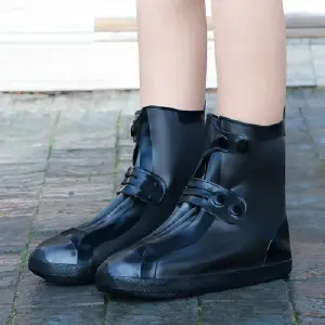Botas zapatones impermeables con broches