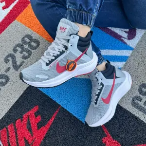 Bota Nike Zoom X Gris