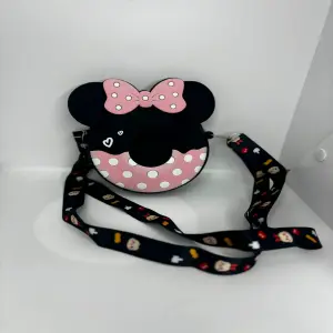BOLSO PEQUEÑO EN SILICONA DISEÑO MINNIE
