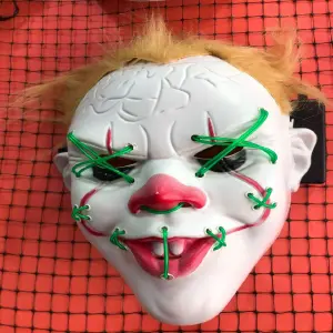 MÁSCARA PAYASO DE HALLOWEEN CON LUZ LED