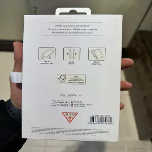 Esctuche GUESS Iphone 14 Pro Max ORIGINA