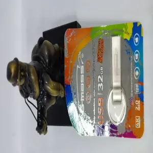 MEMORIA USB DE 32G MARCA G-MASS