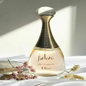 J'ADORE DE DIOR