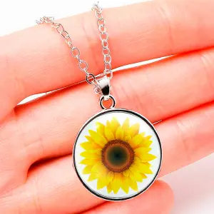 Collar Flor Girasol Mujer Detalle