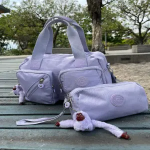 COMBO KIPLING BOLSO + COSMETIQUERA