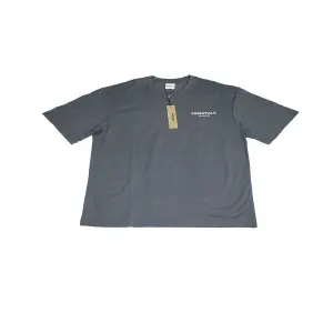 Camiseta Essentials 1.1