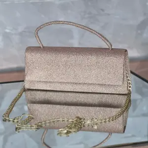 BOLSO FIESTERO MANIJA