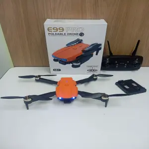 DRONE PLEGABLE CON TRIPLE BATERIA