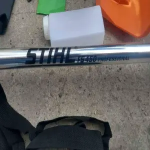 Guadaña Tipo STIHL: Potencia y Precisión en tus Manos - Guadaña Tipo STIHL