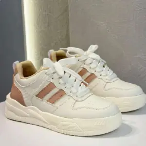 Tenis Deportivos 563