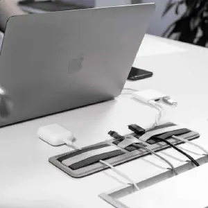 ORGANIZADOR ADHESIVO PARA ACCESORIOS