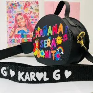 CARTERA REDONDA KAROL G
