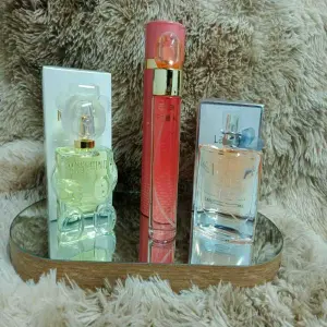Moschino toy 2, 360 coral, la vida es be