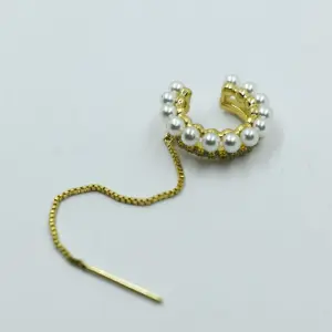 EARCUFF DORADO PERLAS Y CRISTAL LARGO