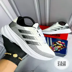 ADIDAS SUPERNOVA