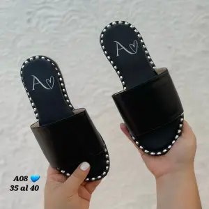 Sandalia taches confort