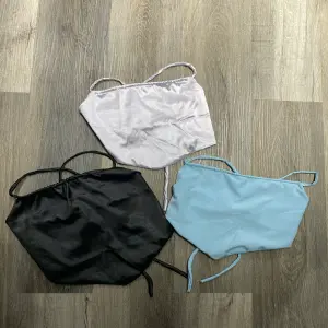 TRIO CROP TOP ANNIE