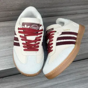 SAMBA BEIGE LINEA VINOTINTO CAJA