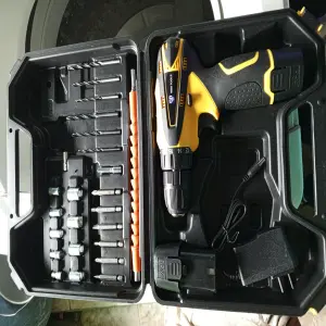 Taladro atornillador inalámbrico pila12V