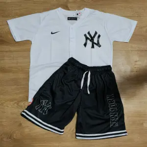 Conjunto ny blanco negro