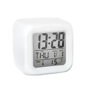 Reloj Despertador Digital Cubo Luces Tem