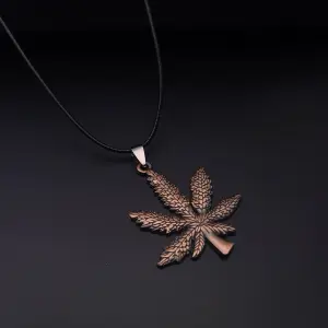 Collar Planta Reggae Simbolo + Estuche