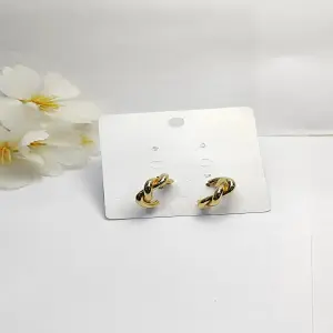 CANDONGA ENTRELASADA PEQUEÑA