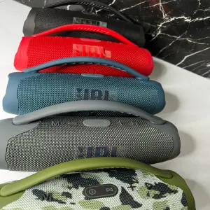 Parlante Jbl AAA box 3 mini led