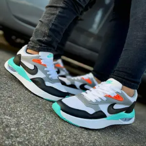 Nike caballero