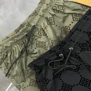 Bermudas 1.1