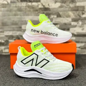 NEW BALANCE TRAINER