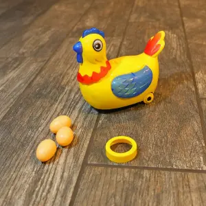 Juguete Musical Gallina Pone Huevo Niños