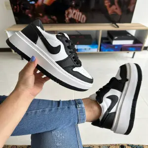 Tennis Nike para Mujer