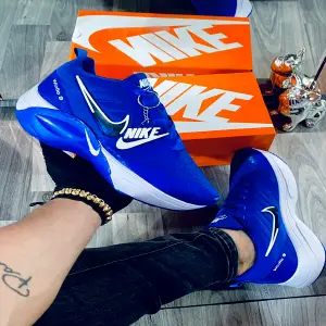 NIKE WINFLO jc