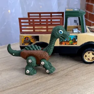 Camion con Sonido Dinosaurio PF641