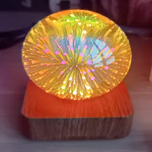 uz nocturna de cristal colorida 3D